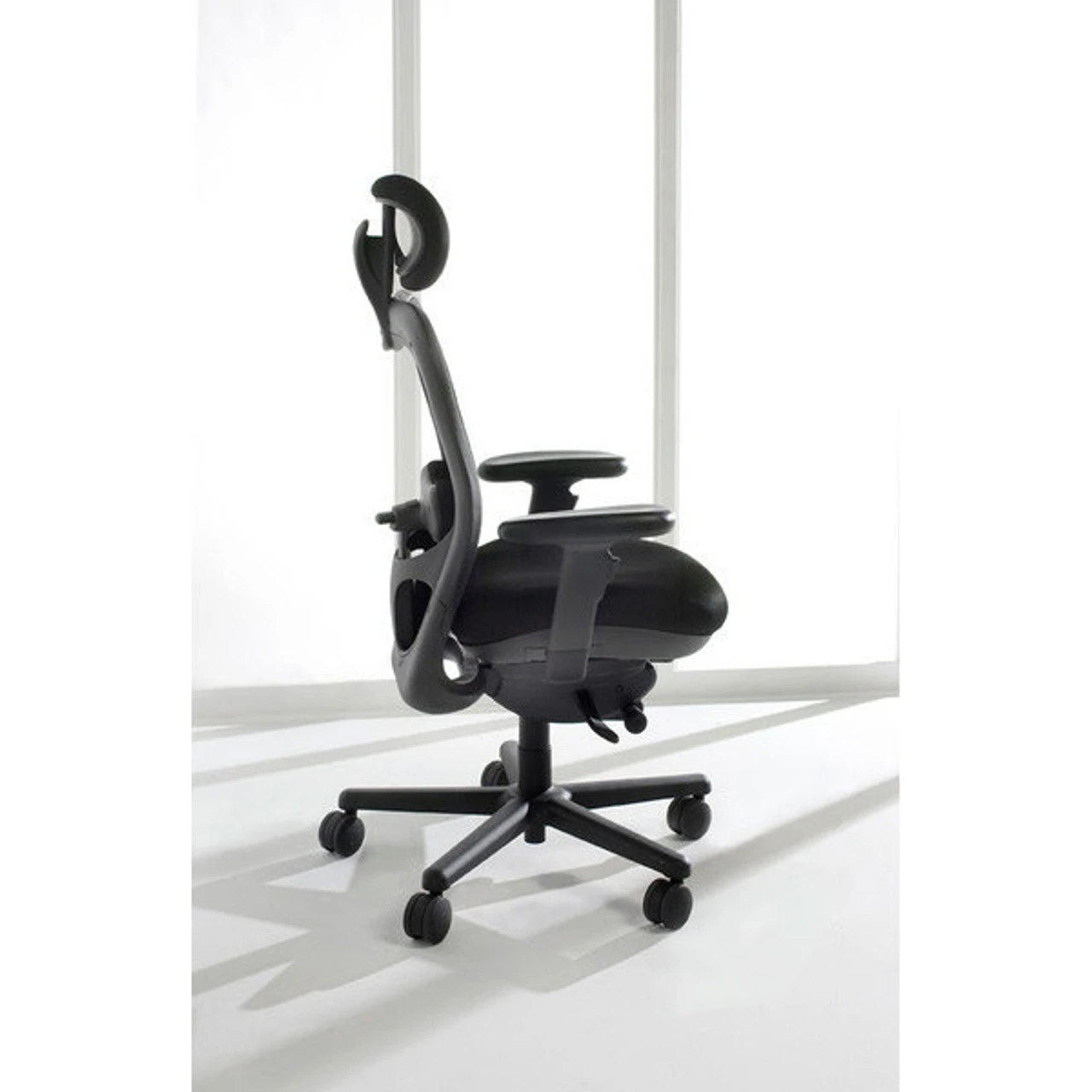 CXO Heavy Duty Executive Chair 6 CXO Heavy Duty Executive Chair - Image 4